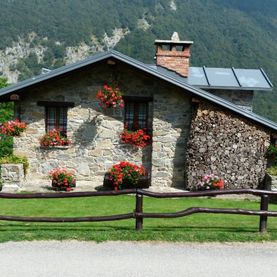 holiday-home-gc1f7455f7_1280